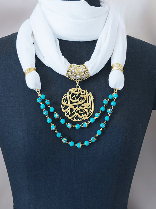 وشاح قلادة من الفيروز الأبيض