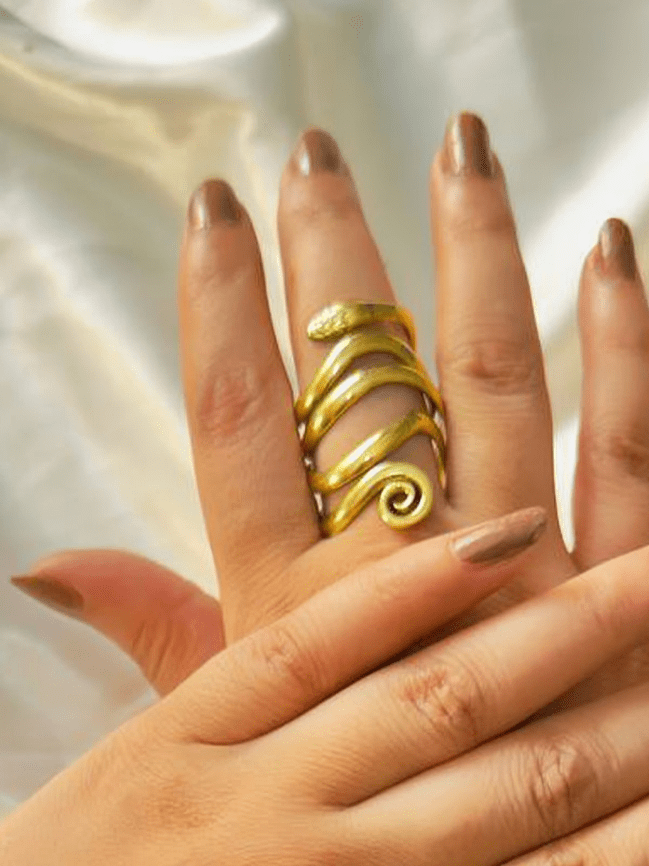 خاتم نهلة - مطلي بالنحاس والفضة