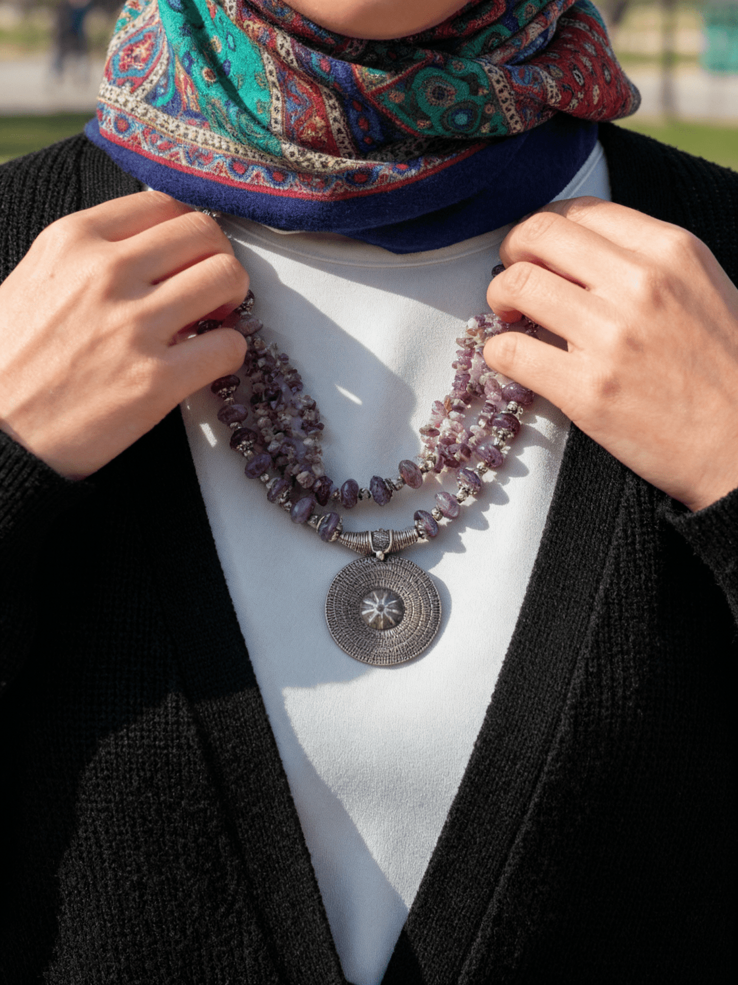 Violet Shinny Necklace