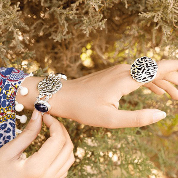 مجموعة الملكة الحمراء - مطلية بالفضة