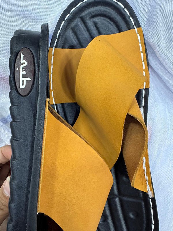 نعال رنا - جلد