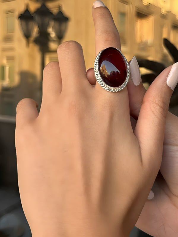 Mawada Simple Agate Ring