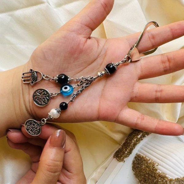ميدالية عربية بحجر عقيق - فضة خالصة