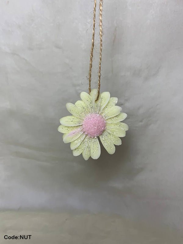 Rosa Clothes Freshener Candle