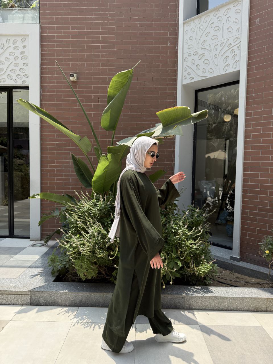 Rimas Suit - Crepe Royal