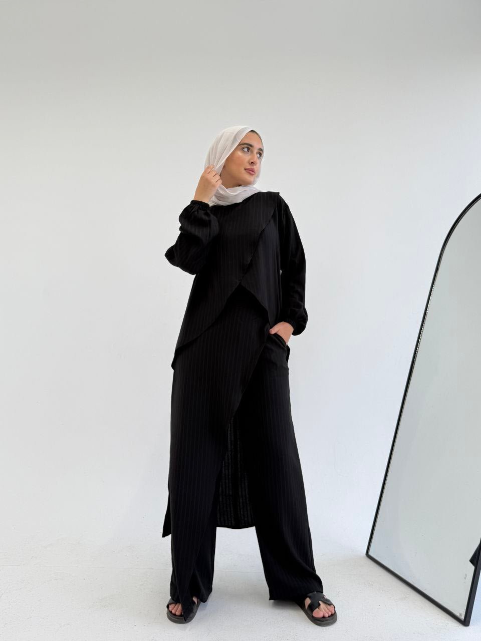 Tarteel Suit - Linen