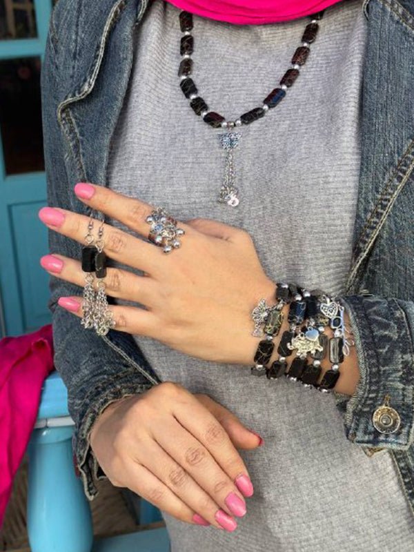 مجموعة رانا الأنيقة - أكريليك ومعدن فضي