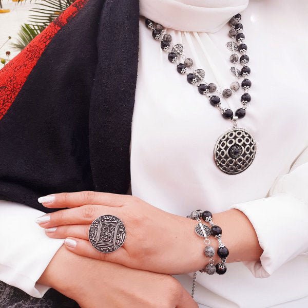 مجموعة عقيق الإيمان - مطلية بالفضة