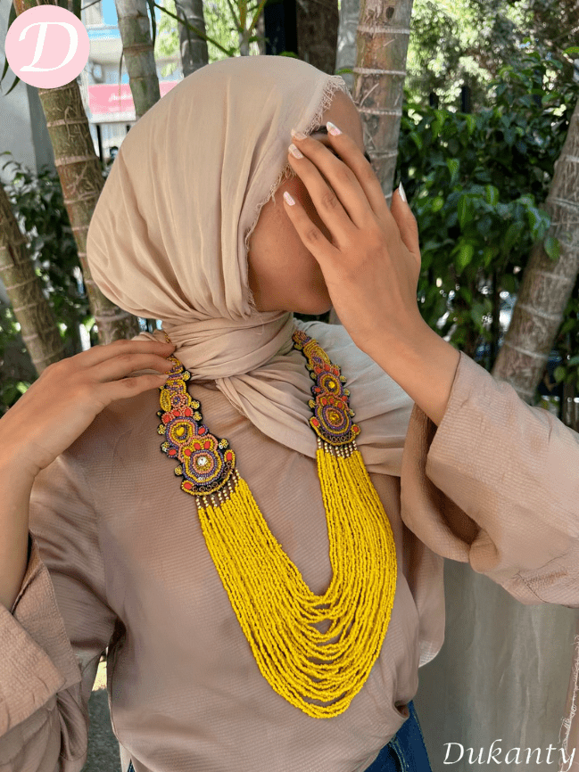 قلادة سميرة - حجر ملون