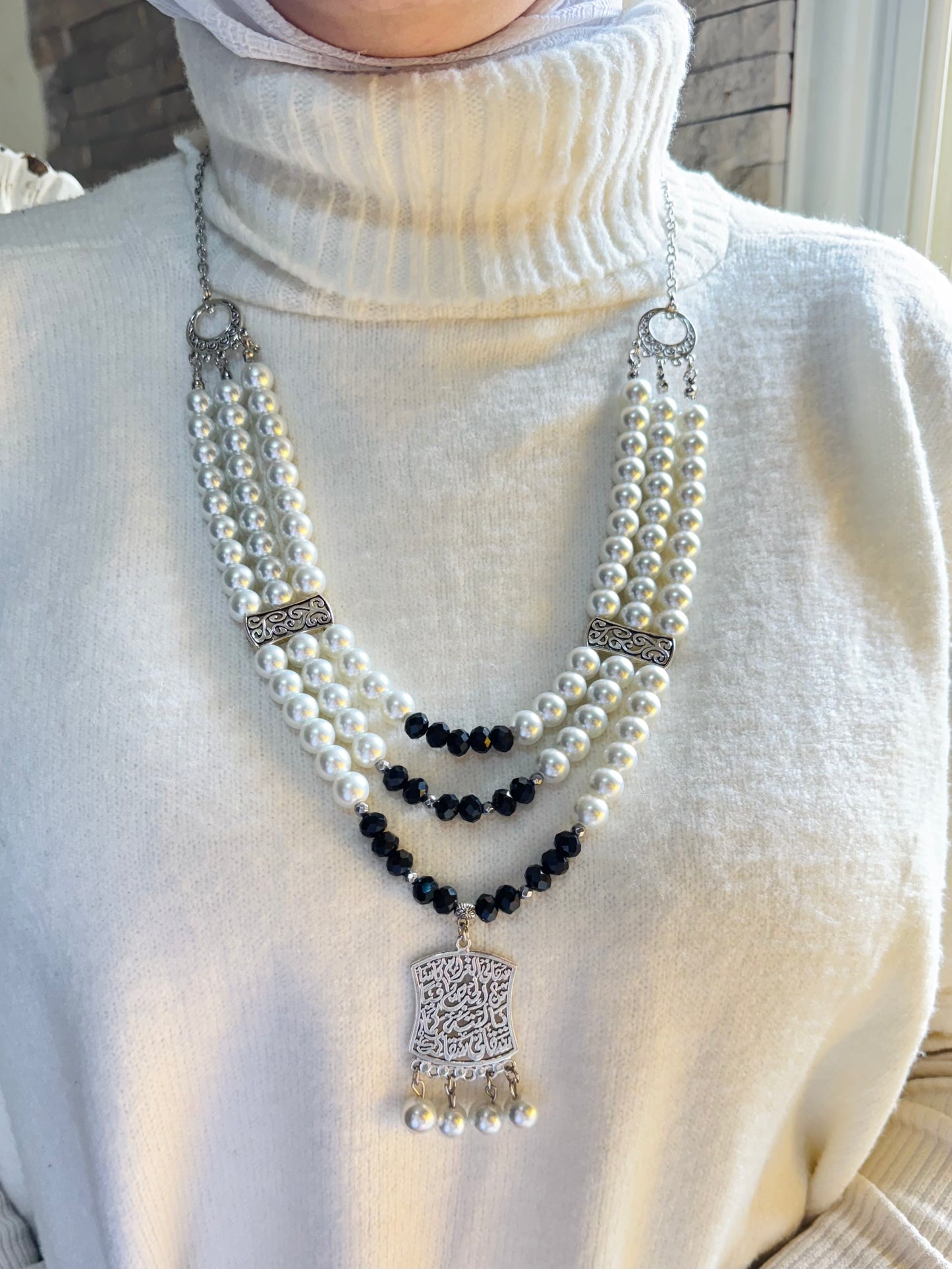 Ayah Elegant Necklase