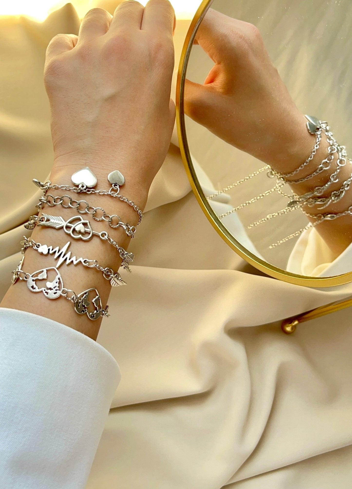 Zahraa Simple Bracelets