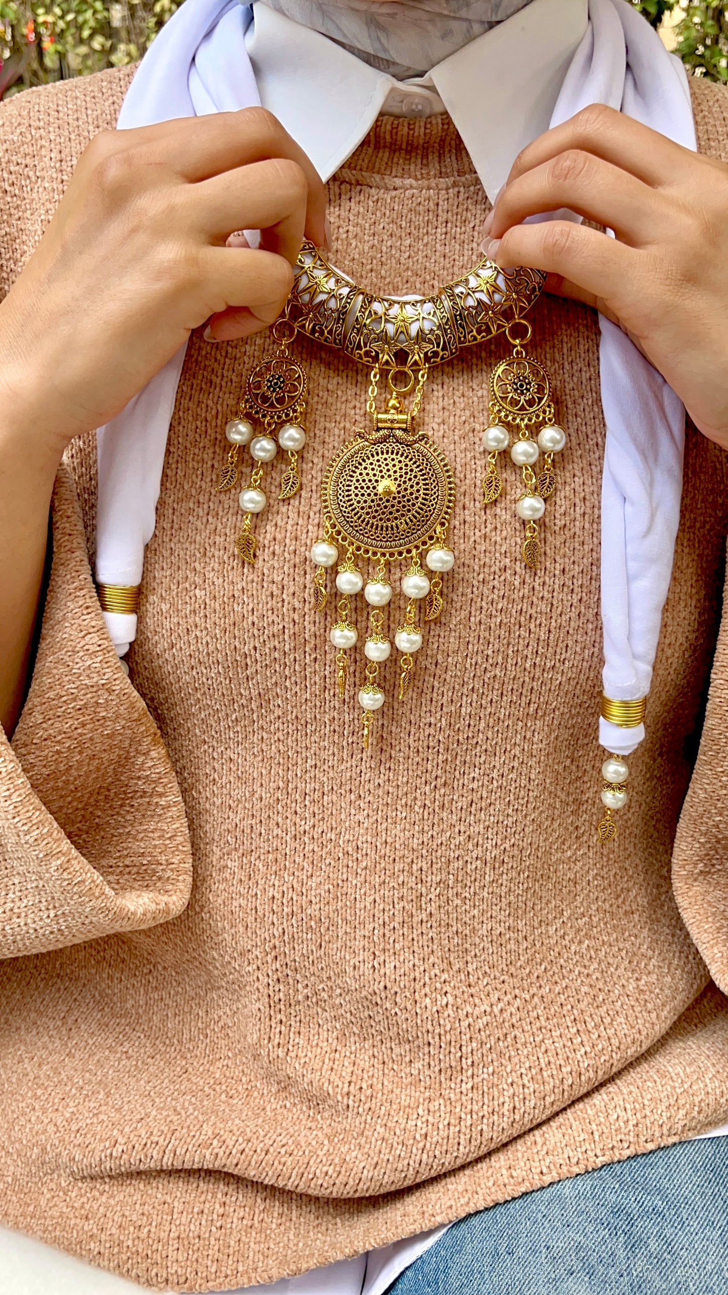 Pearl Glow Necklace Scarf - Cotton