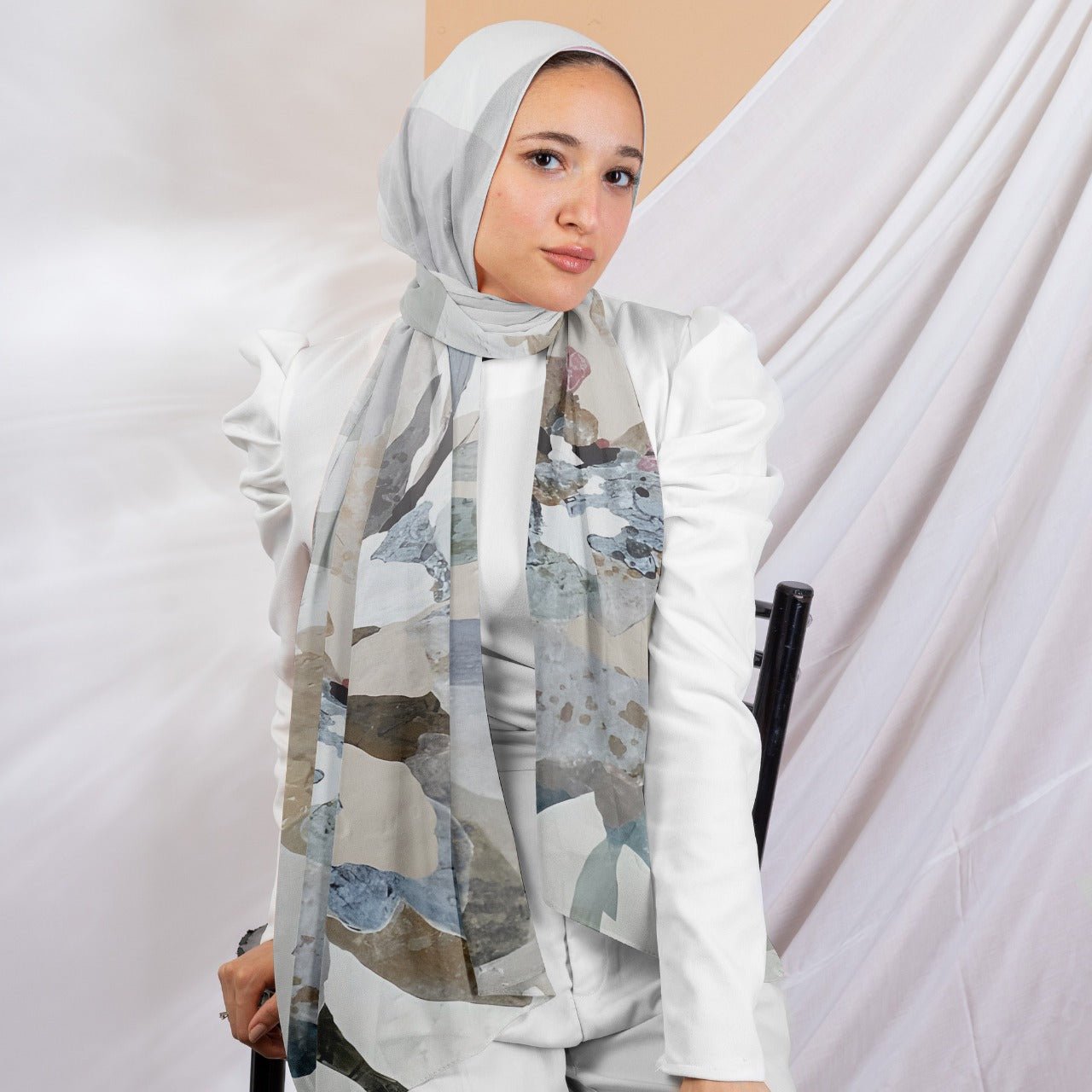 وشاح لارا - كريب ديجيتال