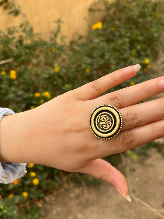 Carla Simple Ring
