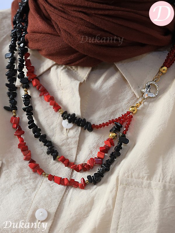 Renad Seashell Necklace - Crystal and Seashell