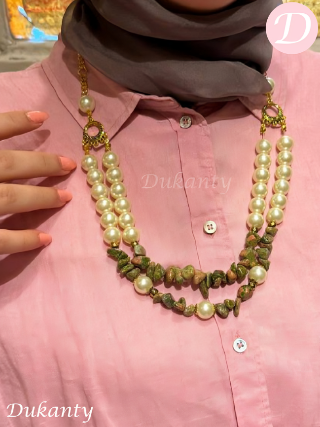Walaa Necklace - Pearl Stones