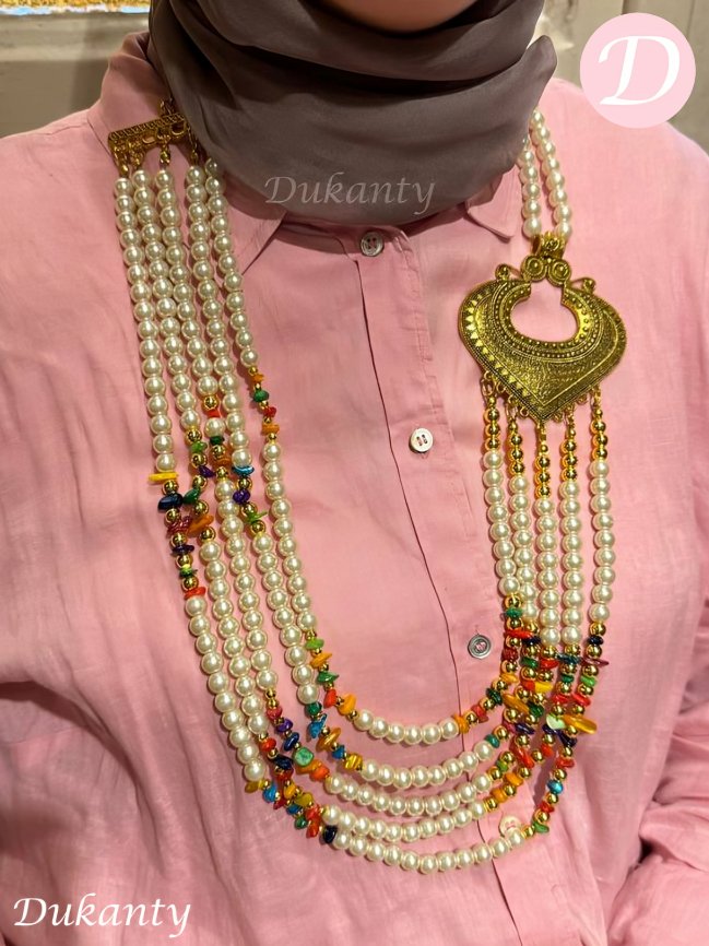 Noura Necklace - Pearl Stones