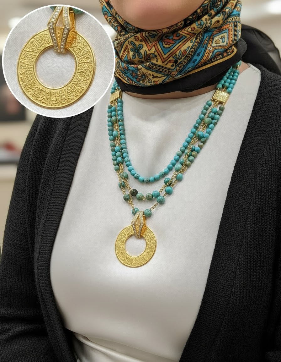 مجموعة من العقيق البني المكسور مع العقيق الأخضر الزيتي