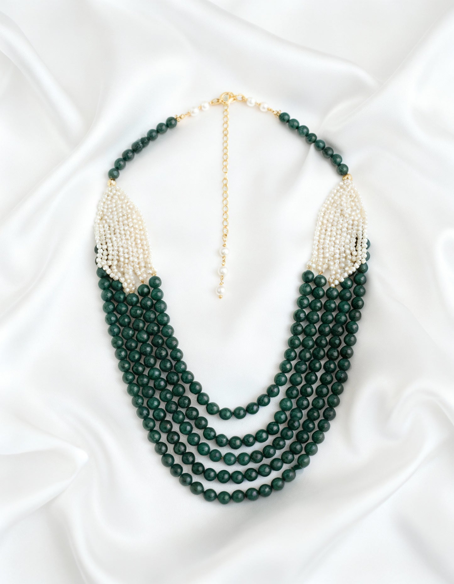 قلادة فاخرة - عقيق أخضر داكن ولؤلؤ