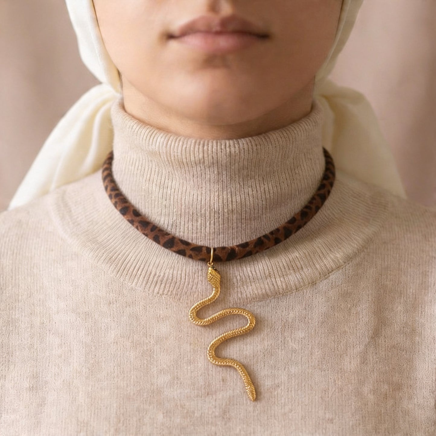 Antique Glow Choker - Boho Style