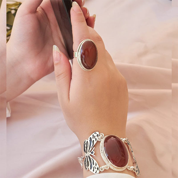 طقم أمولة - مطلي بالفضة والعقيق