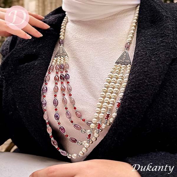 Delicate Pearly Necklace - Pearl and Agate Stone
