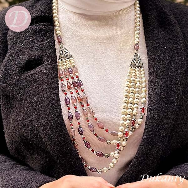 Delicate Pearly Necklace - Pearl and Agate Stone