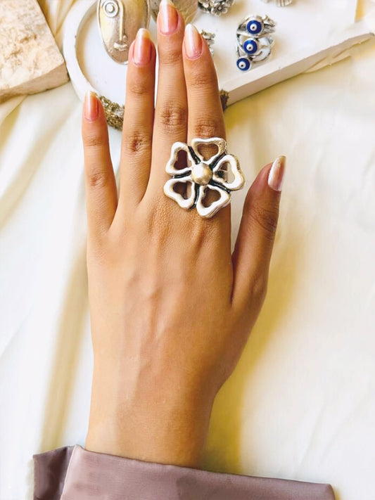 Tara Unique Ring