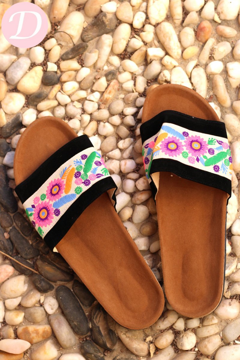 Sara Folklore Slippers - Leather