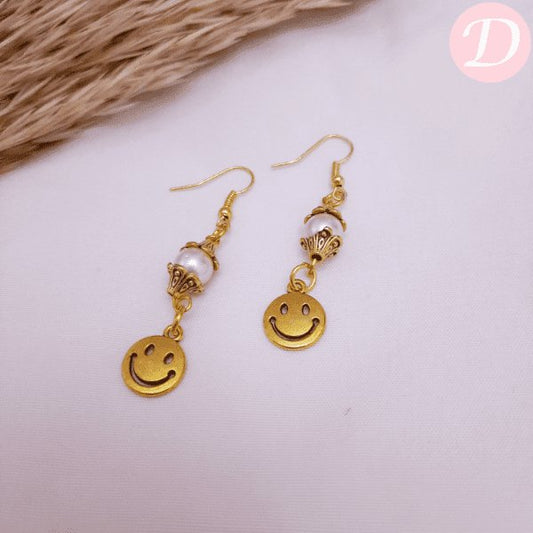 Smiley Pearl Earrings - Gold Metal