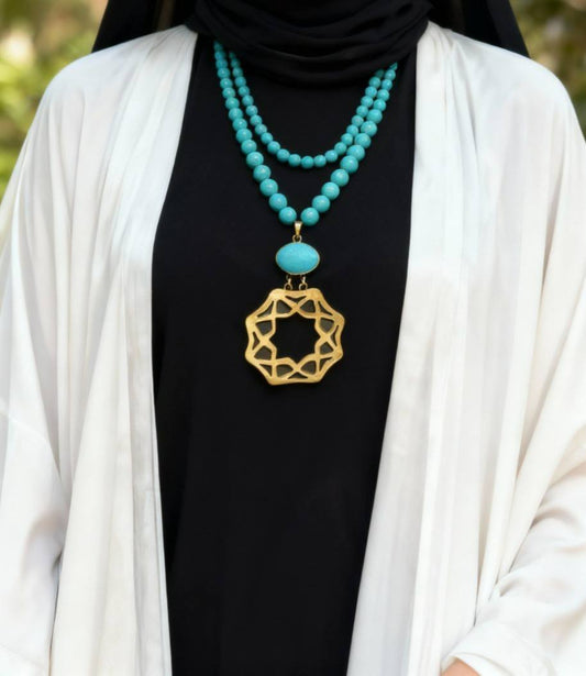 مجموعة من العقيق البني المكسور مع العقيق الأخضر الزيتي