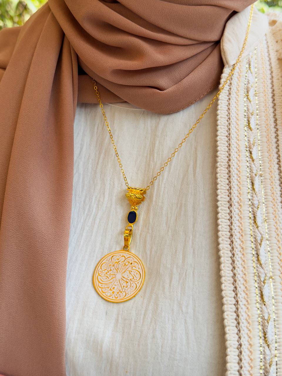 Golden Glow Necklace – Gold Plated