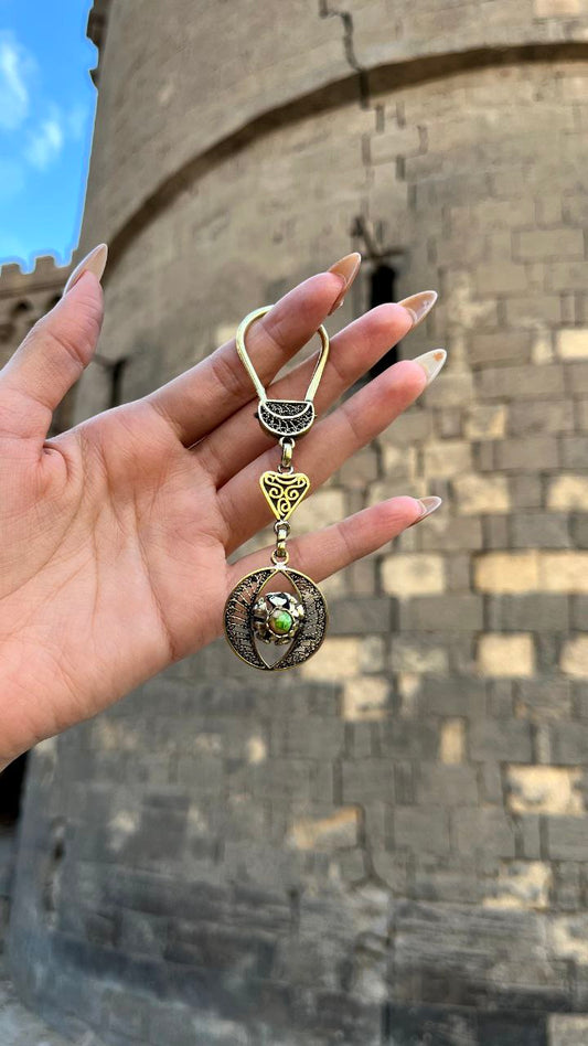 سلسلة مفاتيح مادلين - مطلية بالفضة