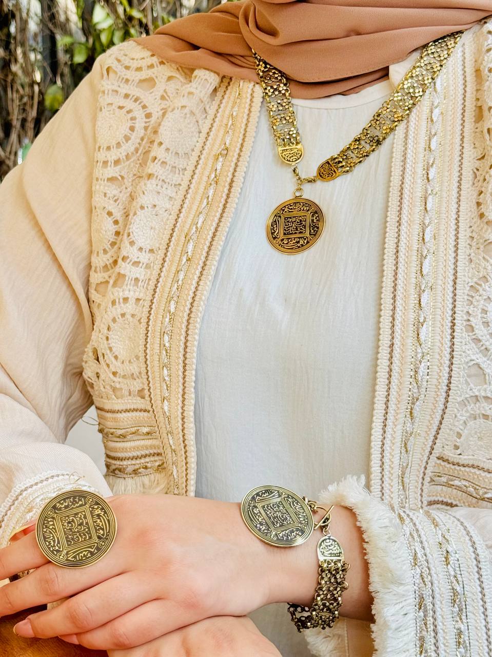 طقم نجوان الفاخر