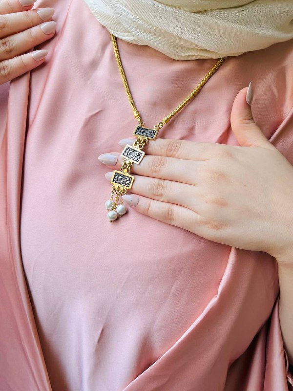 Hager Elegant Necklace - Gold Platted