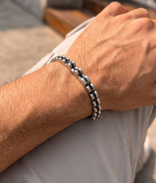 Rugged Men Bracelet - Stainless Steel