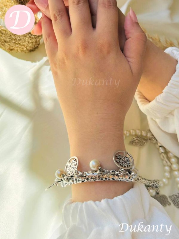 Hanan Elegant Bracelets