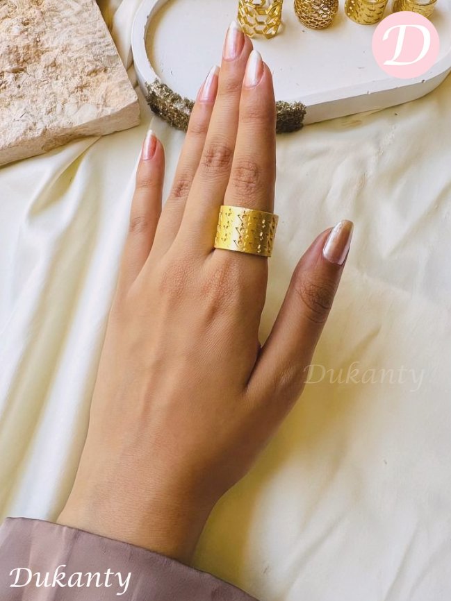 Lara Elegant Ring