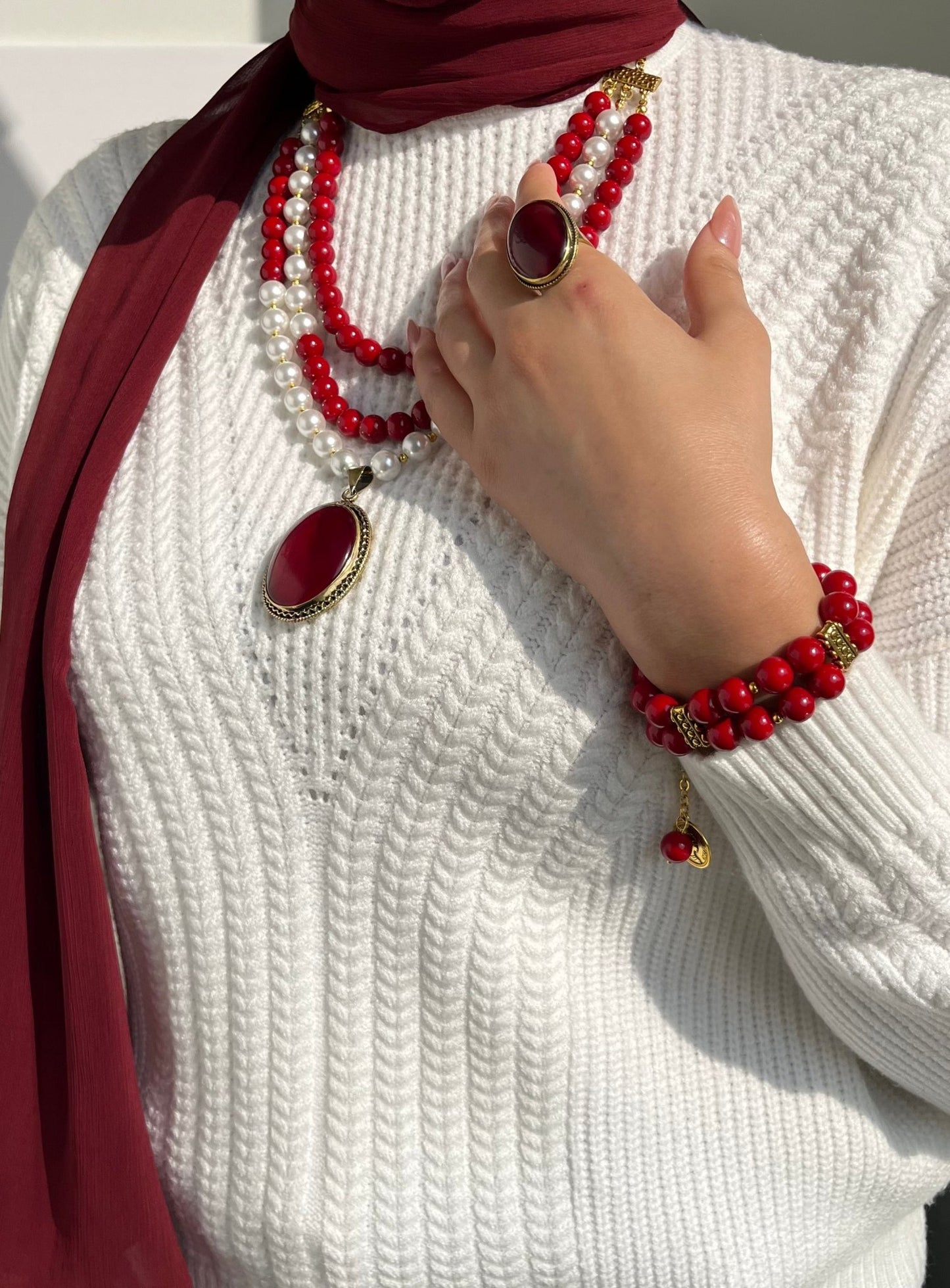 Sara Elegant Set Pearl and Marjan