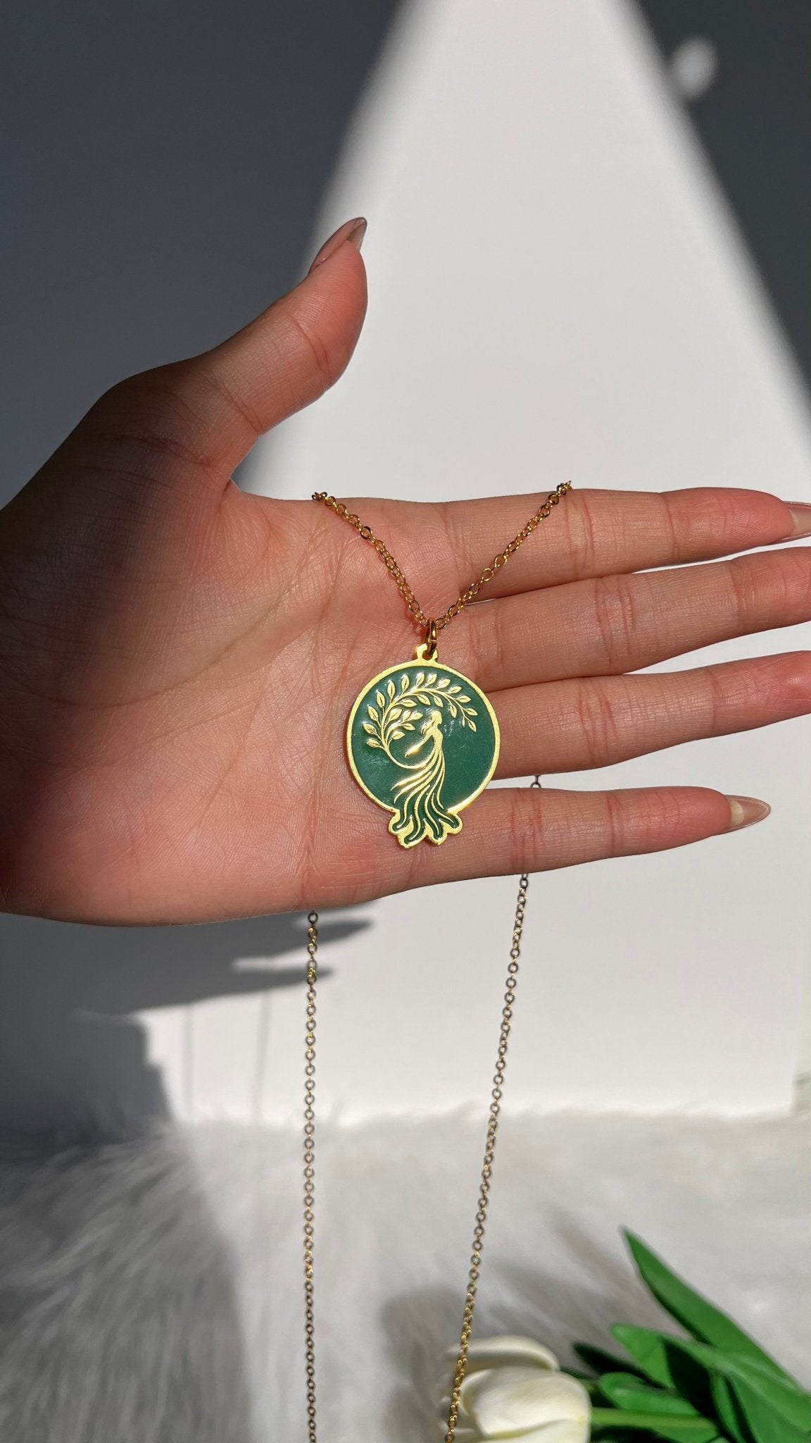 Nirmeen Necklace - Gold Plated