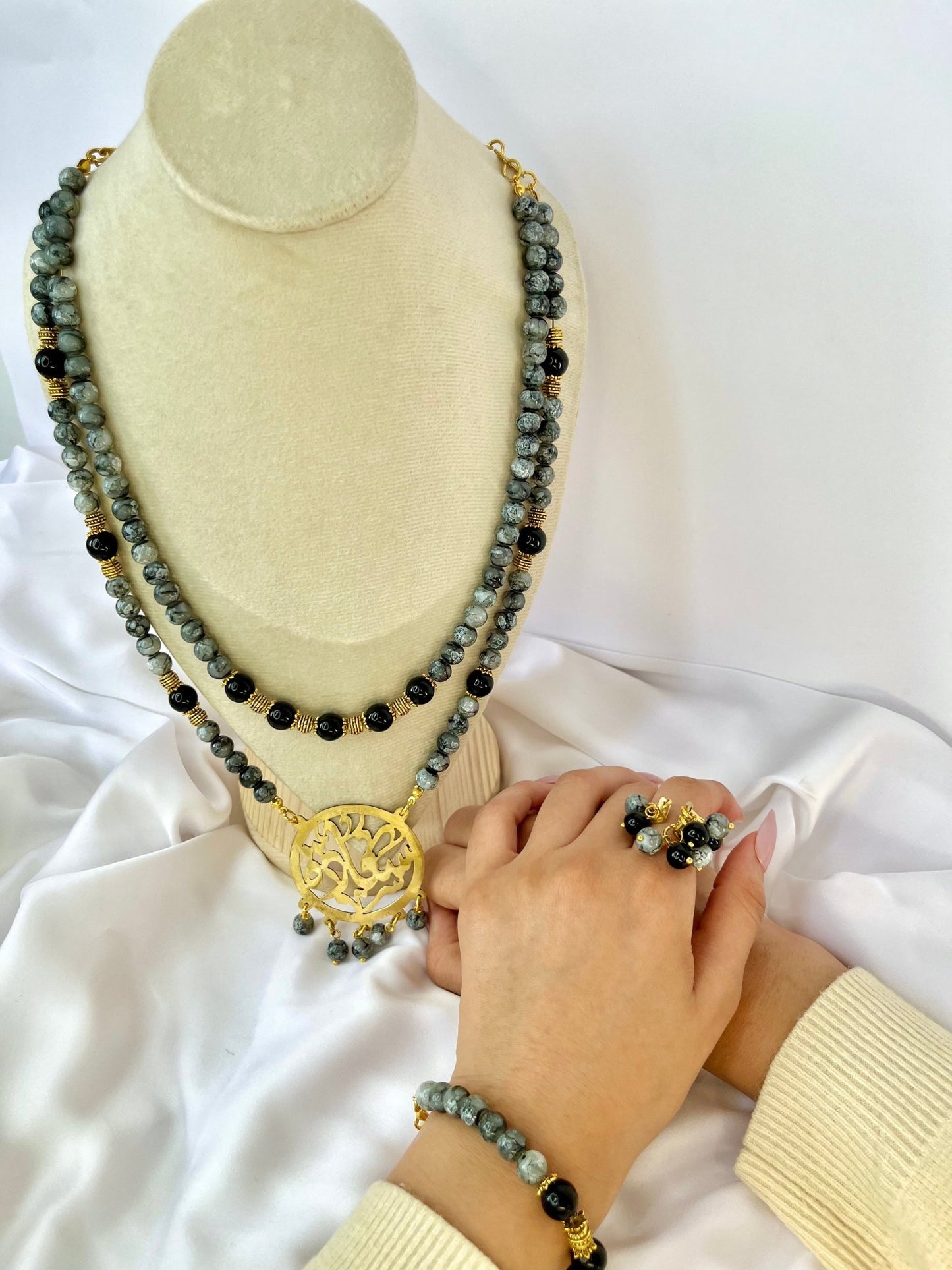 طقم صافيناز - أحجار العقيق