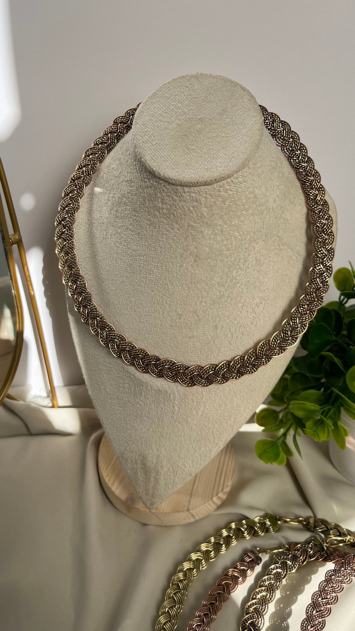 قلادة نيروز - نحاس نقي