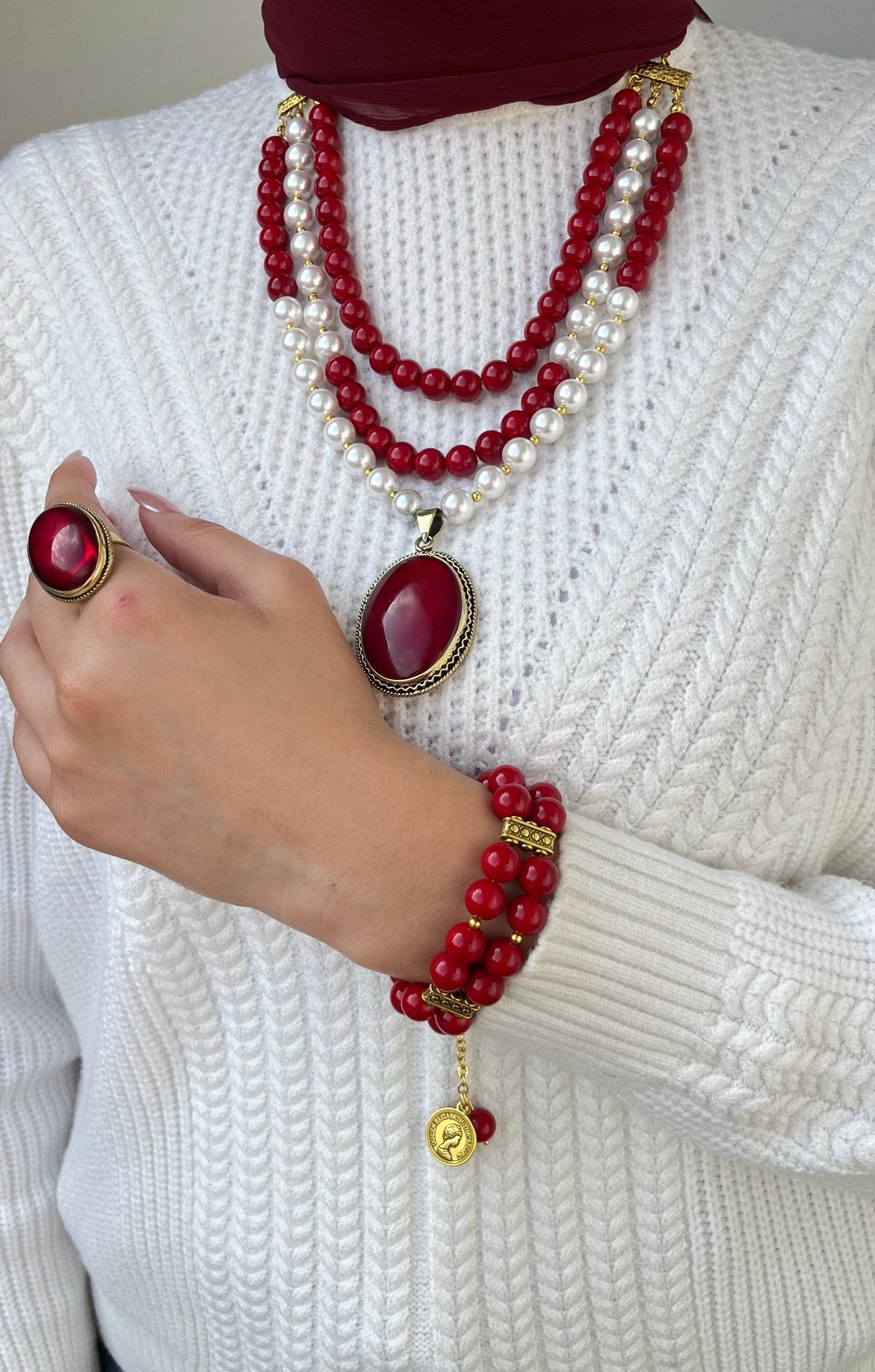 Sara Elegant Set Pearl and Marjan