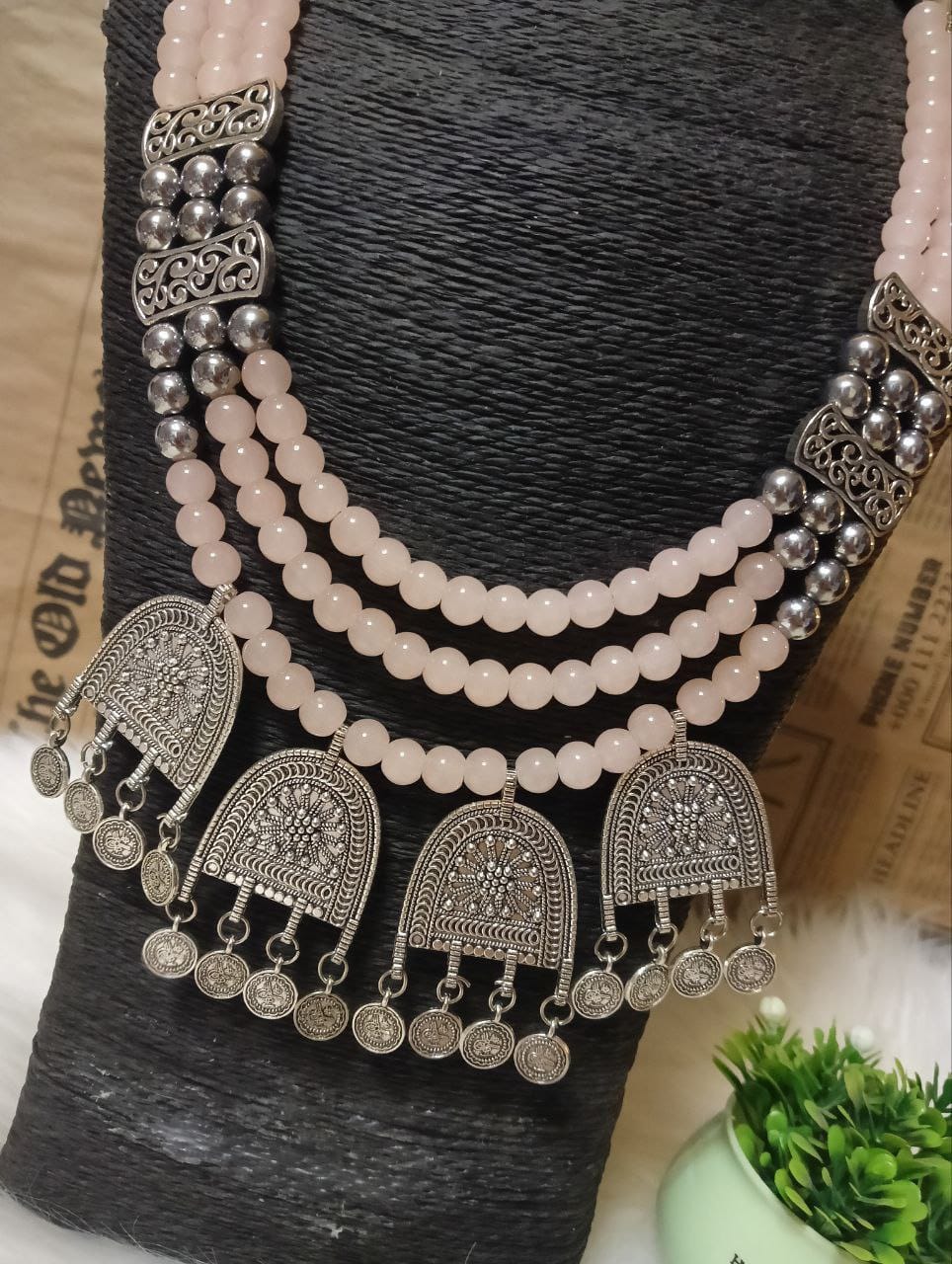 Nadra Necklace - Agate Stones