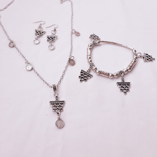 Layan Simple Set