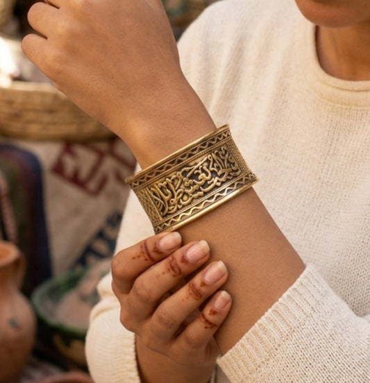 Let Love Live Bracelet - دع الحب يعيش طويلا