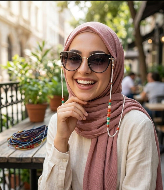 سلسلة نظارات أميرة - مطلية بالذهب