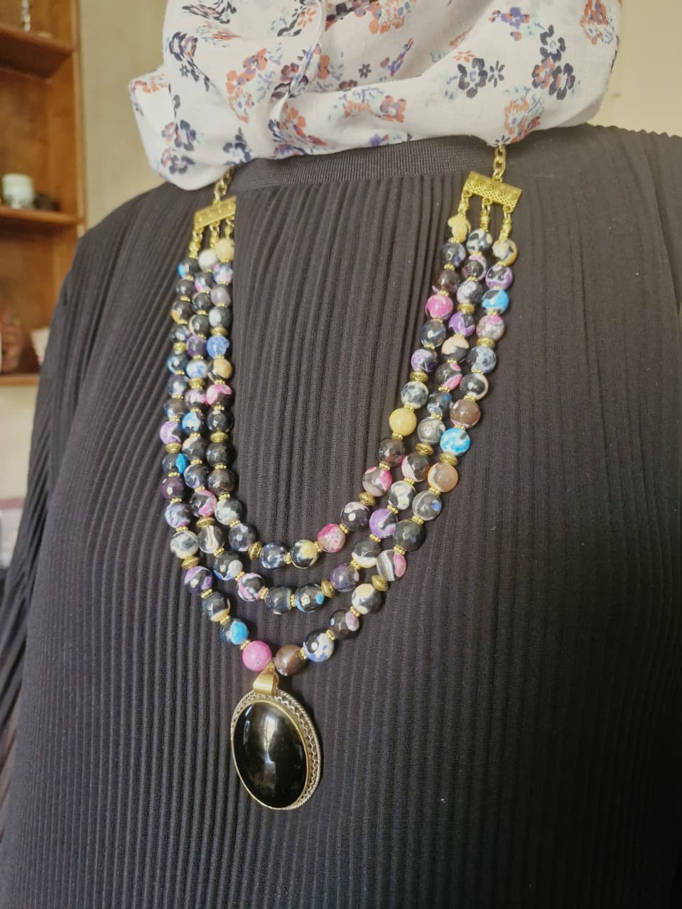 مجموعة نيفين السوداء