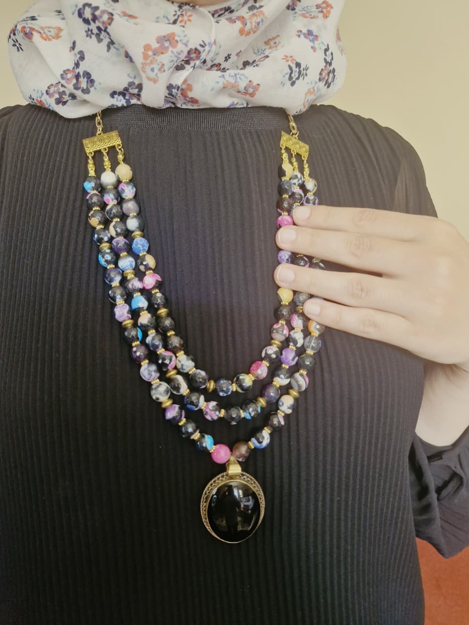 مجموعة نيفين السوداء