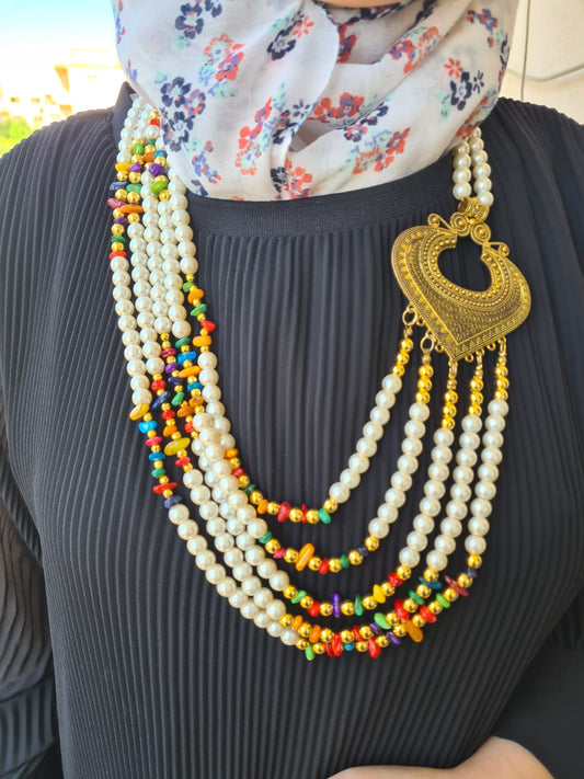 Noura Necklace - Pearl Stones